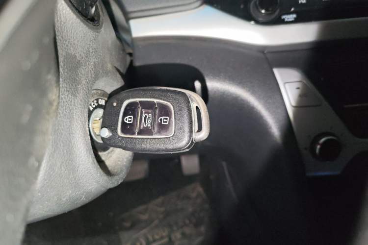 Used Hyundai Elantra (6th Generation / Lingdong) 2016 1.6L Automatic ZhiXuan – Elite Version