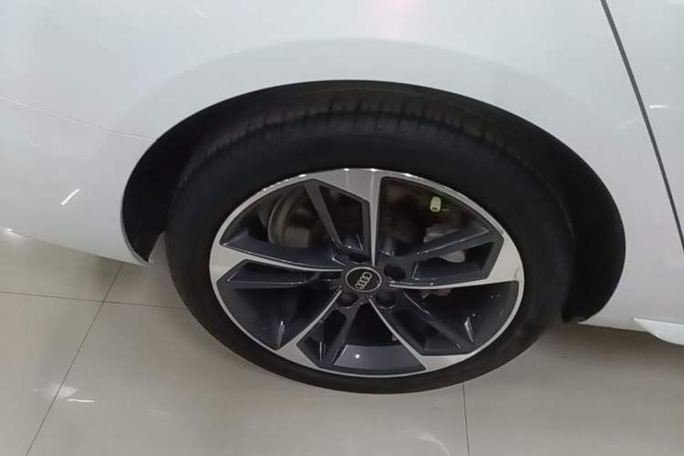 Used Audi A4L 2024 40 TFSI Fashion Dynamic Model
