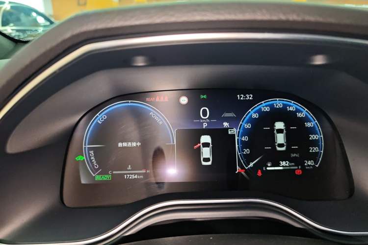 Used Toyota Avalon 2024 Dual-Motor 2.0L Luxury Edition