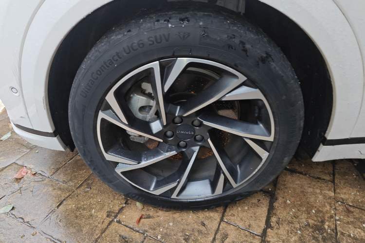 Used Lynk & Co 09 EM-P 2021 2.0T PHEV Halo Seven-Seater Exterior 4