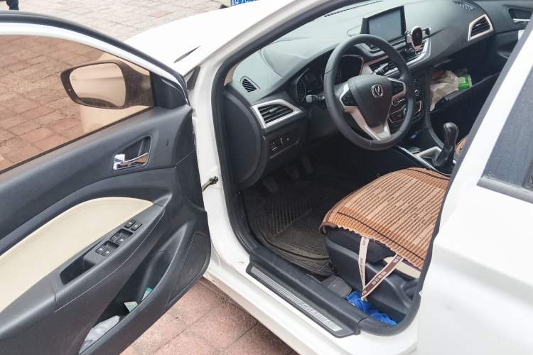 Used Changan Alsvin V7 2015 1.6L Manual Joyride Model China IV Standard
