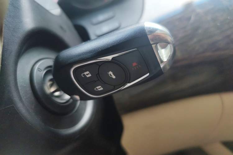 Used Acura MDX 2010 3.7 Standard Luxury Sport Edition Vehicle Key