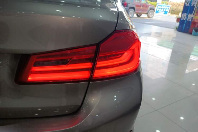 Used BMW 5 Series New Energy 2019 Updated Version 530Le Luxury Package
