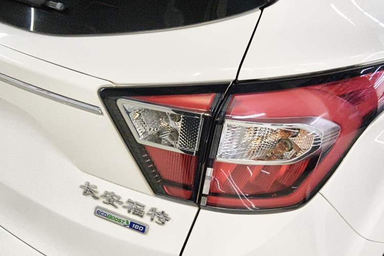 Used Ford Kuga 2019 EcoBoost 180 Two-Wheel-Drive Platinum Edition China VI Standard