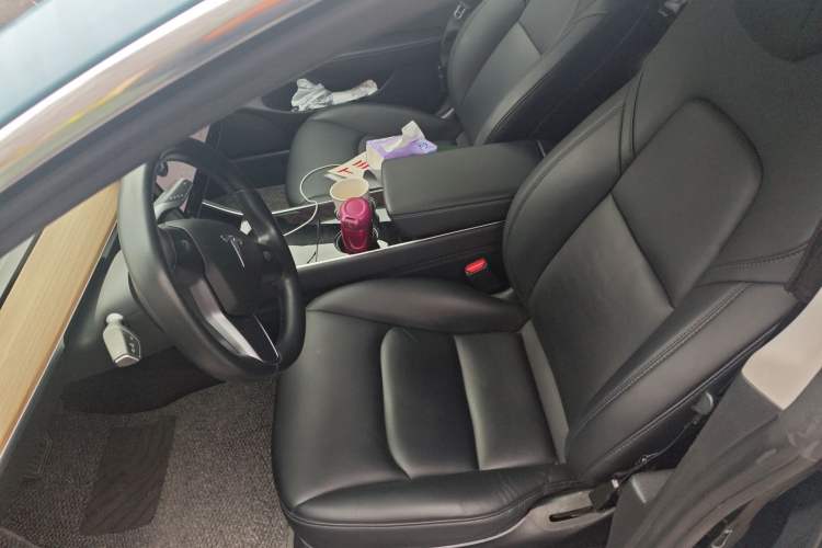 Used Tesla Model 3 2019 Long-Range Rear-Wheel-Drive Version
