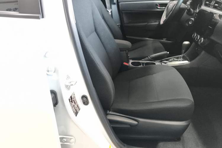 Used Toyota Levin 2016 1.6G CVT Elite Edition Right Front Seat