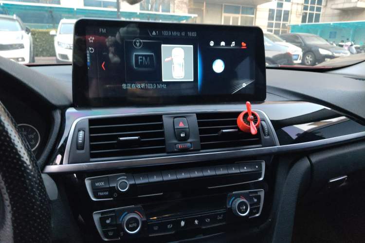 Used BMW 3 Series 2018 320Li Fashion Model
