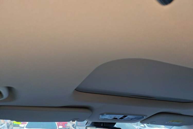 Used SAIC MAXUS G90 2022 2.0T Interstellar Six-Seater Edition