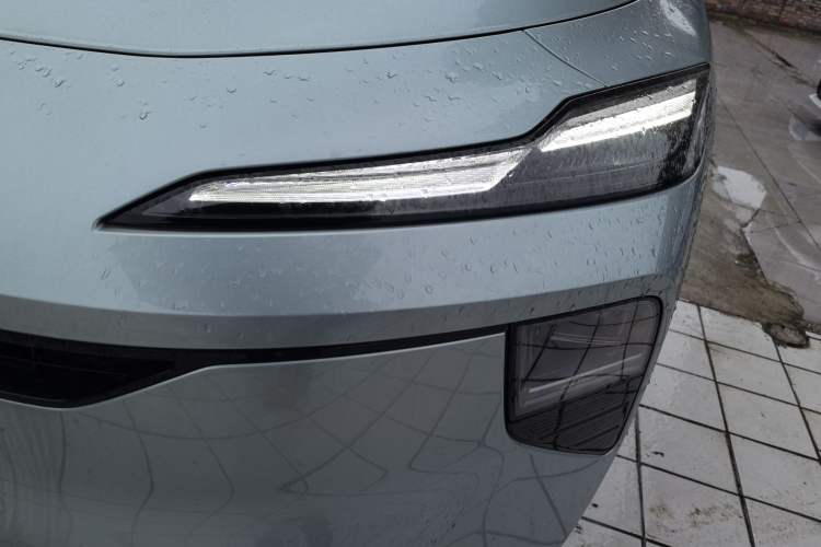 Used Roewe D6 2025 450 km Premium Edition Left Front Headlight