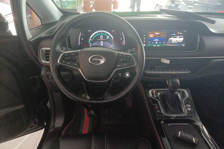 Used GAC Trumpchi M6 2023 PRO 270T DCT Luxury Edition
