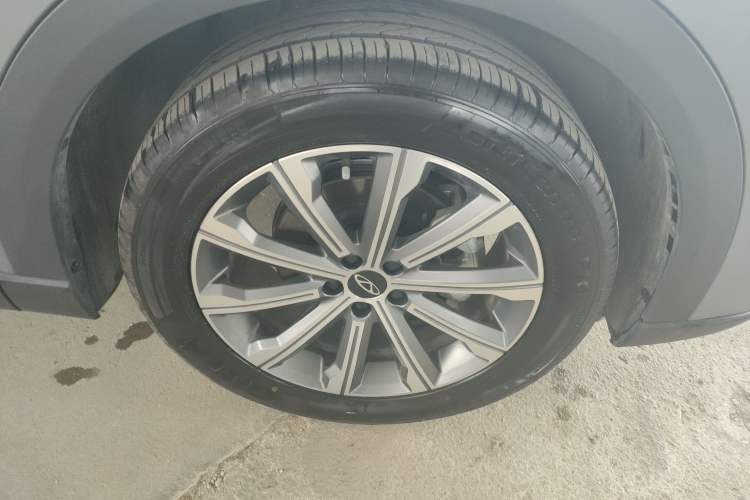 Used Chery Tiggo 8 L 2025 Model 2.0T Two-Wheel Drive Changhong Edition—5 Seaters