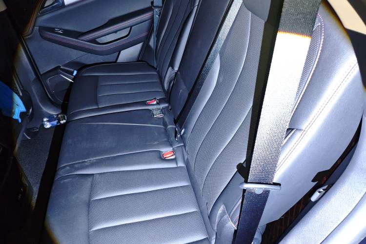 Used BYD Tang New Energy 2018 DM 2.0T All-Wheel Drive Smart Connectivity Luxury Model 7 Seats China V Emission Standard