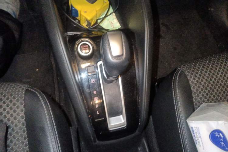 Used Nissan Kicks 2019 1.5L CVT Smart Connect Luxury Edition
