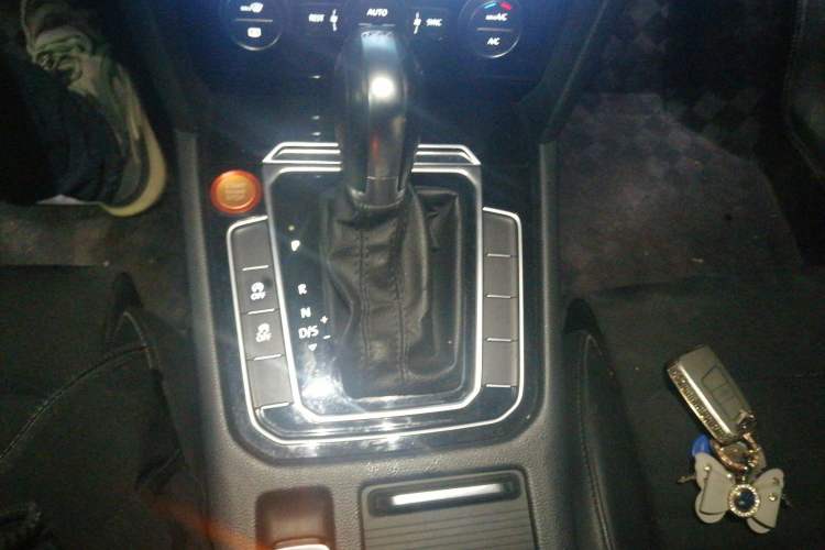 Used Volkswagen Magotan 2017 330TSI DSG Luxury Model
