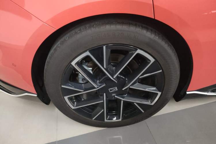 Used Avatr 06 2025 Pro Range-Extended Edition
