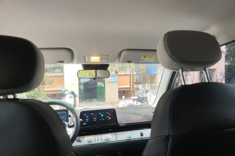 Used CHANGAN NEVO Lumin 2022 155 km – Refreshingly Sweet Edition Headliner