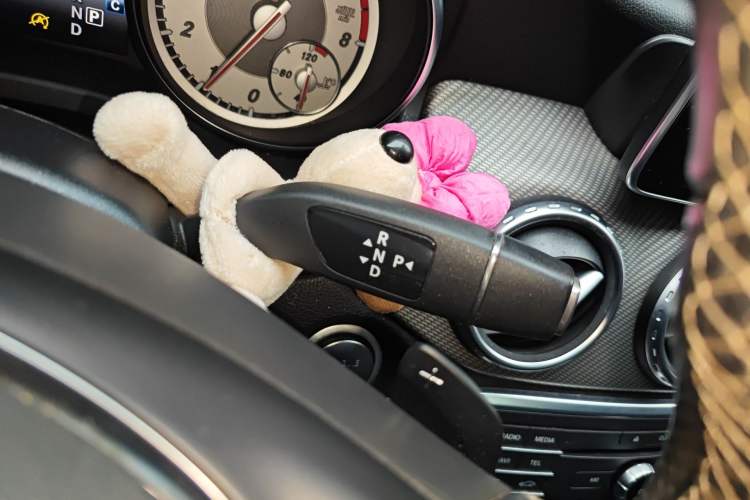 Used Mercedes-Benz GLA 2016 GLA 200 Sport Edition Gear Lever