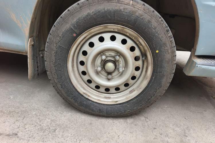 Used Foton Scenic 2014 2.2L Express Standard Long-Wheelbase Low-Roof Version 491EQ4
