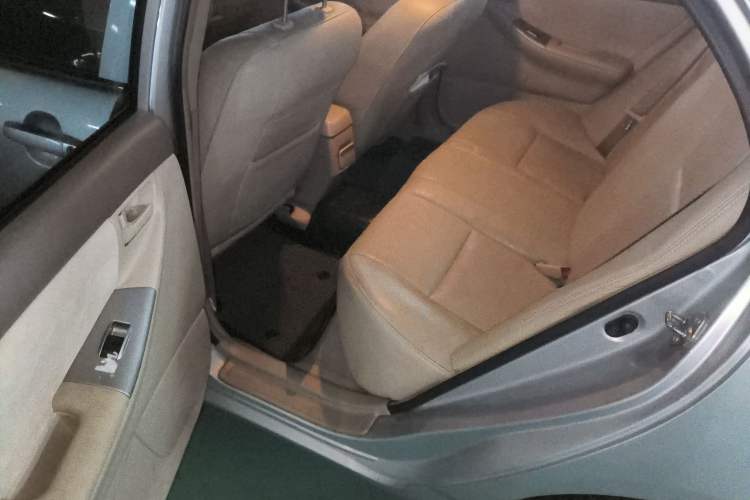 Used Toyota Corolla EX 2011 1.6L Automatic Classic Edition