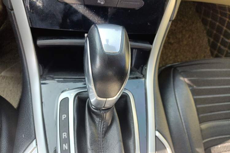 Used Ford Edge 2016 EcoBoost 245 Two-Wheel-Drive Titanium 5-Seater