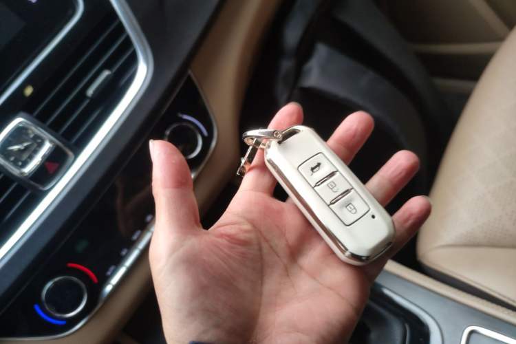 Used Baojun 730 2017 1.8L iAMT Prestige Version 7 Seats
