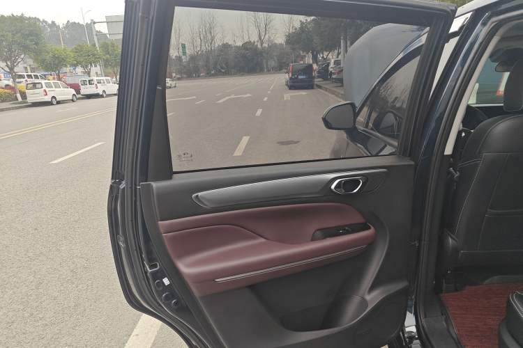 Used GAC Trumpchi M6 2021 PRO 270T Automatic Luxury Edition