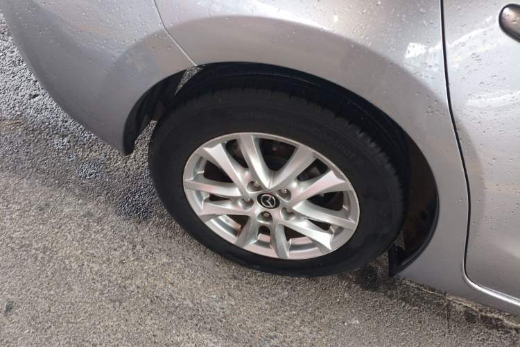 Used Mazda Mazda 3 Axela 2016 Sedan 1.5L Manual Luxury Model