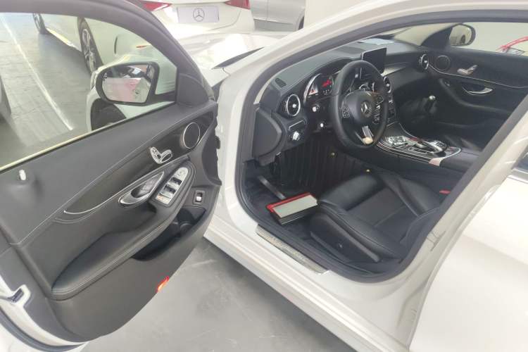 Used Mercedes-Benz C-Class 2018 C 180 L Fashion Edition Sport Version