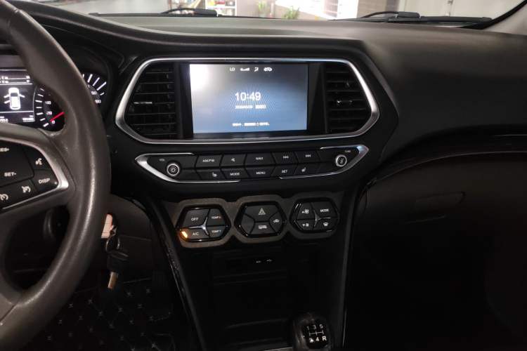 Used GAC Trumpchi GS4 2017 235T Manual Two-Wheel Drive Luxury Edition