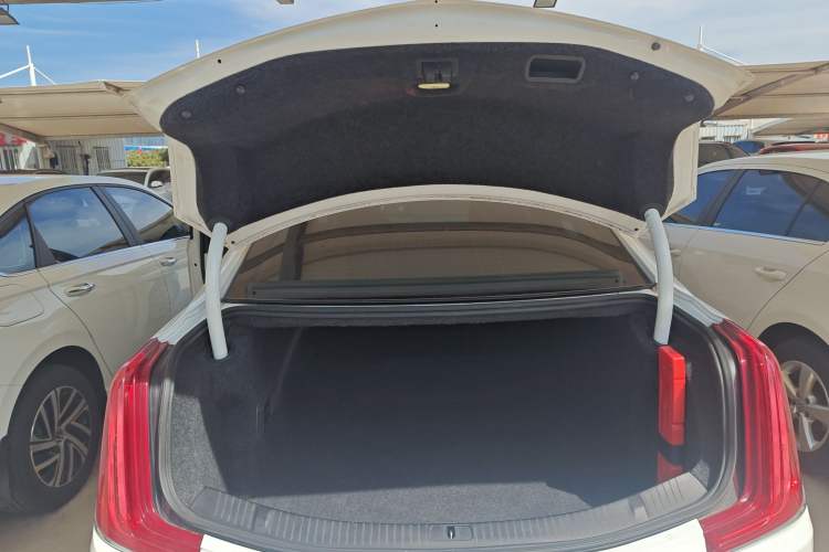 Used Cadillac XTS 2018 28T Tech Edition Trunk