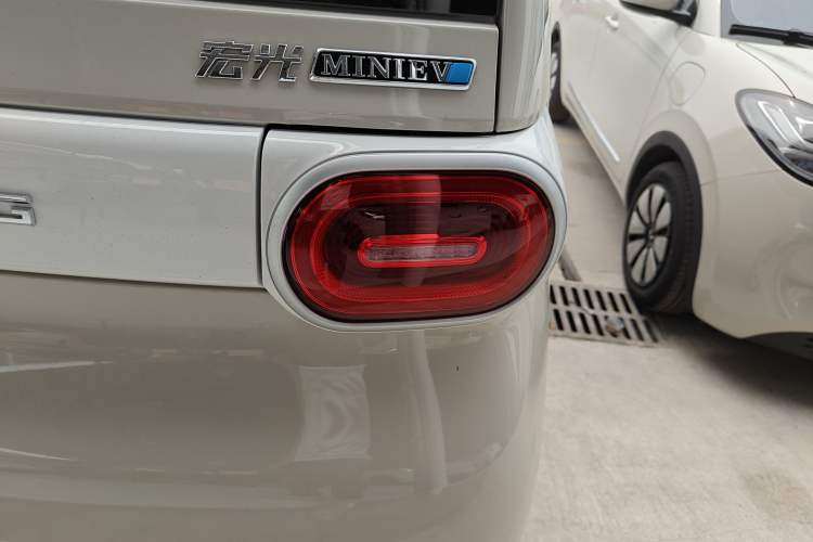 Used Wuling Hongguang MINIEV 2024 3rd Generation 215km Youth Edition