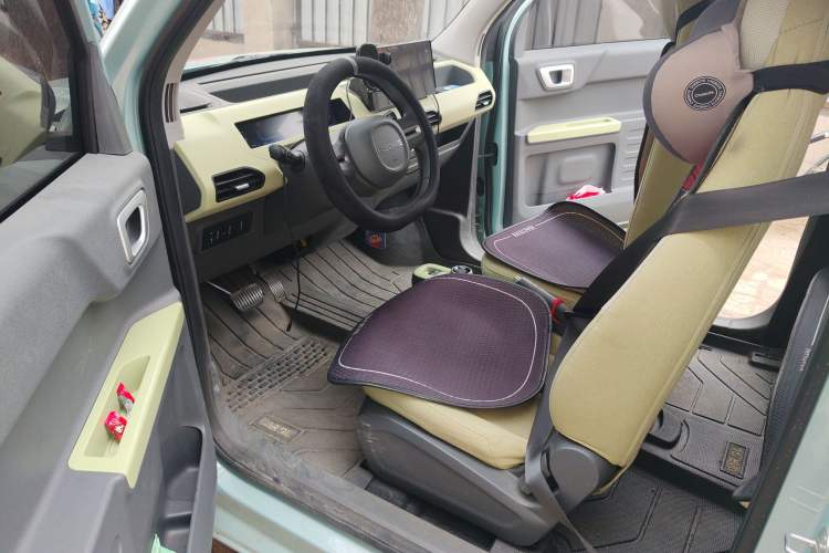 Used Geely Galaxy Panda 2024 Panda Mini 200km Endurance Bear
