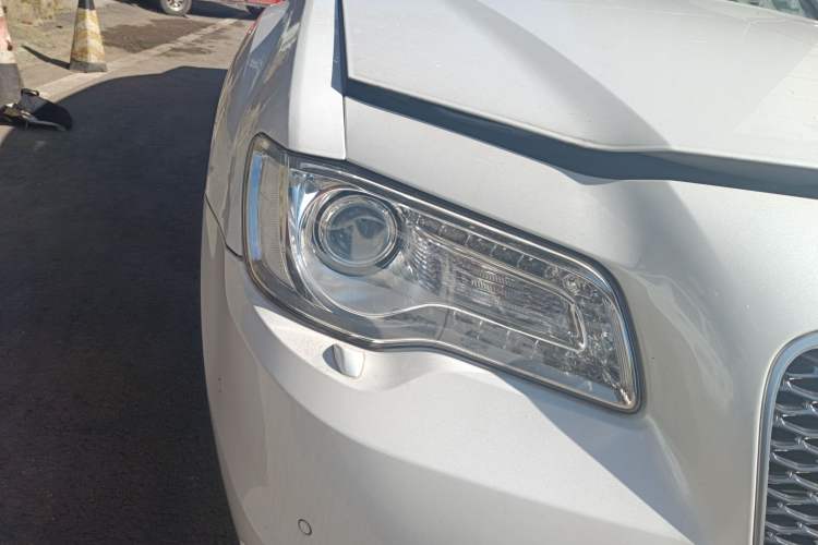 Used Chrysler 300C 2016 3.0L Supreme Edition