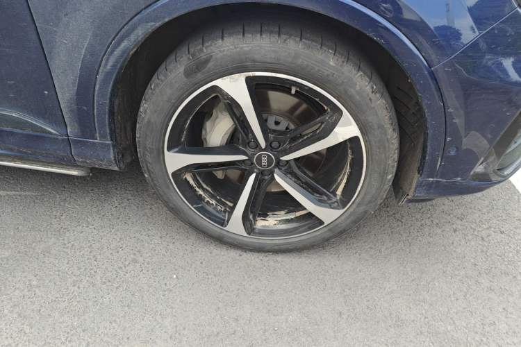 Used Audi Q7 2021 55 TFSI quattro S line Sport model