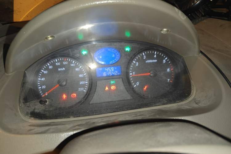 Used Karry Youya 2 2013 1.5L Comfort Model
