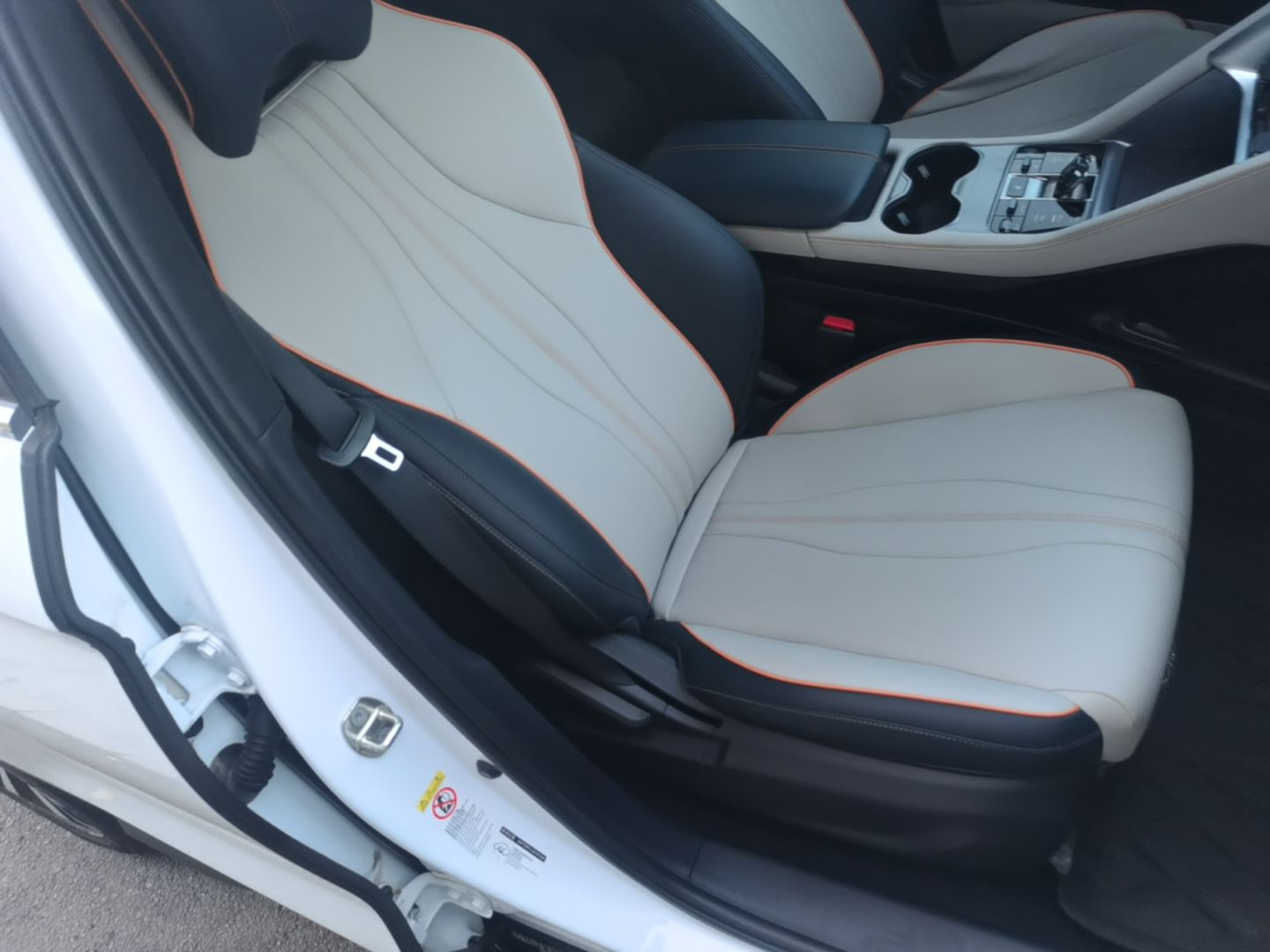 BYD Song PLUS New Energy 2024 Honor Edition EV 520km Luxury Model — снимка 19