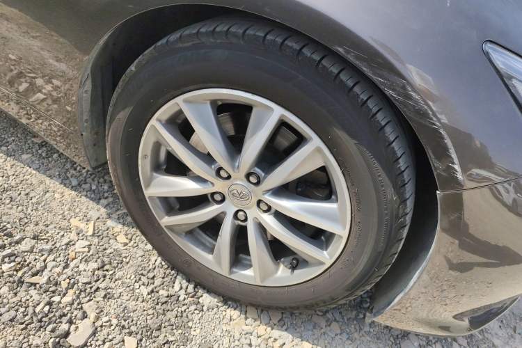 Used Infiniti Q50 2014 2.0T Luxury Edition
