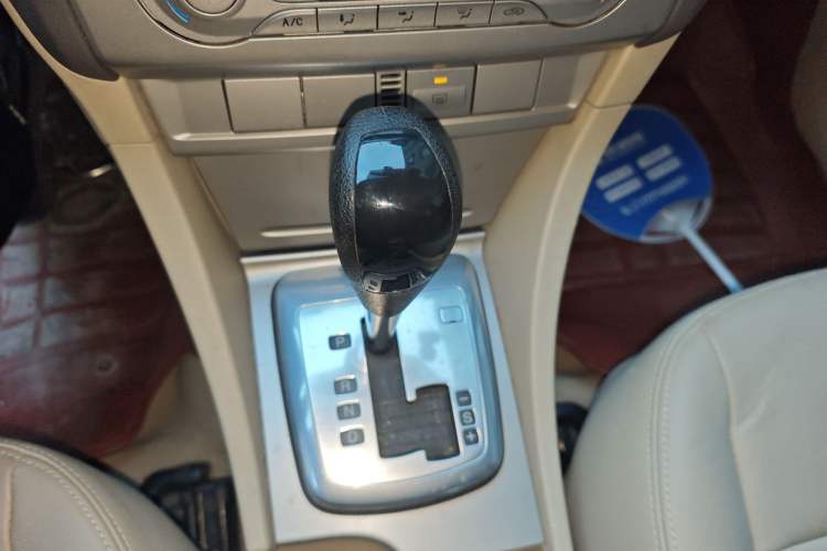 Used Ford Focus 2013 Hatchback Classic 1.8L Automatic Fashion Edition
