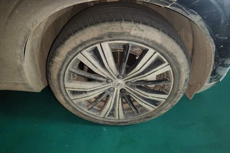 Used Volvo XC60 New Energy 2023 T8 Plug-in Hybrid Long-Range All-Wheel Drive Intelligent Luxury and Enjoyment Edition
