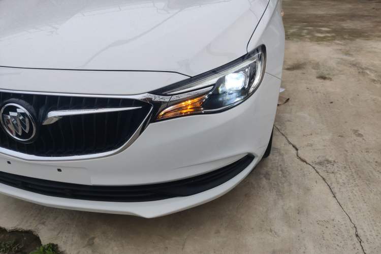 Used Buick GT 2021 Revised Version Flagship 1.5L Automatic Elite Edition Left Front Headlight