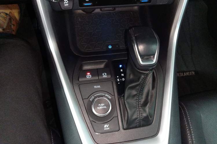 Used Toyota Wildlander 2023 Dual-Motor 2.5L E-CVT Four-Wheel Drive Prestige Edition
