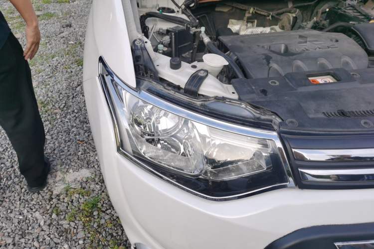 Used Mitsubishi Outlander 2013 2.0L 4x4 Urban Navigation Edition 5 Seats Right Front Headlight