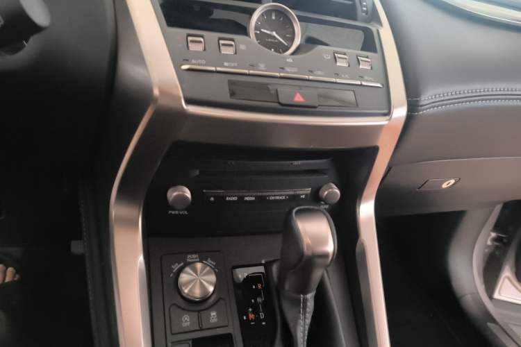 Used Lexus NX 2018 200 Front-Wheel-Drive Xingxing Edition China VI Standard