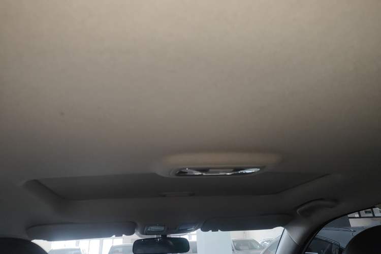 Used Hyundai ix35 2013 2.0L Automatic Two-Wheel Drive Smart GLS China IV Standard