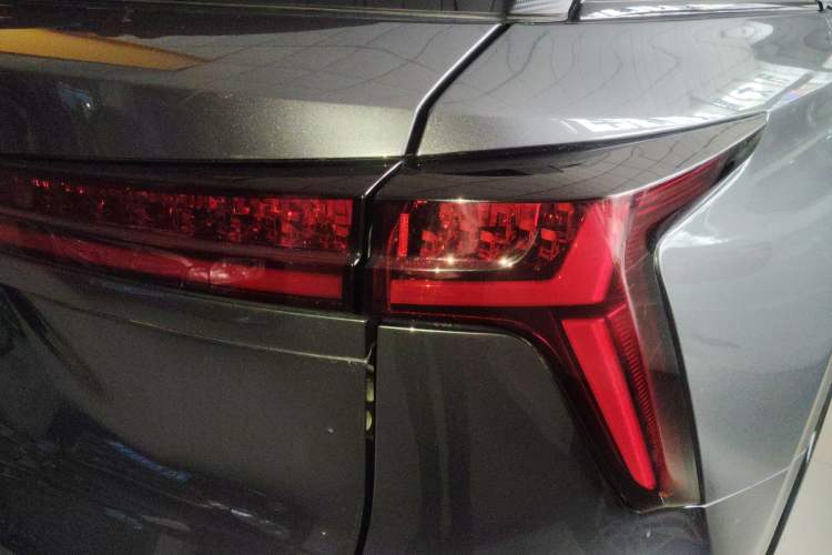 Used CHANGAN CS75 PLUS 2024 3rd Generation Champion Edition 1.5T Intelligent Drive Dynamic Model Right Rear Taillight