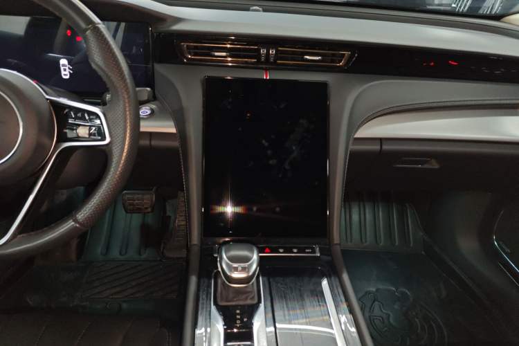 Used Hongqi H5 2023 1.5T HEV Smart Connect Flagship Edition