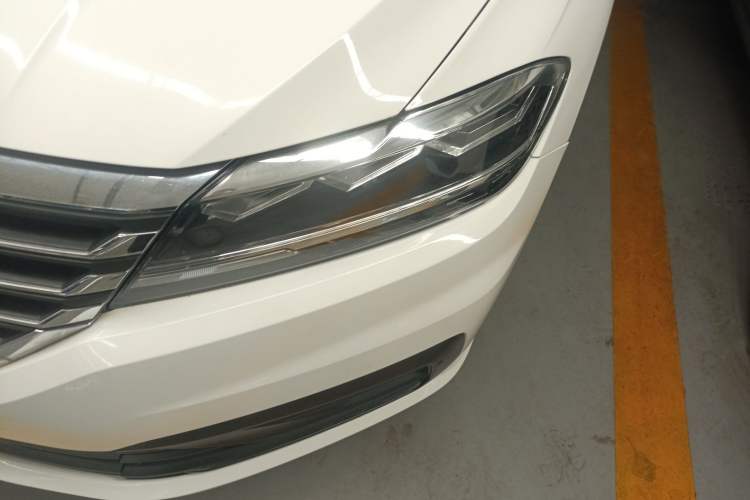 Used Volkswagen Lavida 2019 1.5L Automatic Fashion Edition China VI Left Front Headlight