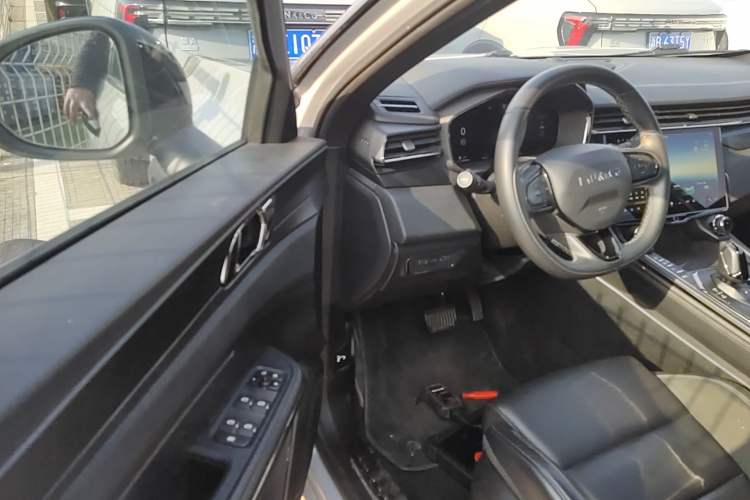 Used Lynk & Co 01 2023 1.5TD EM-F AM Driver Seat