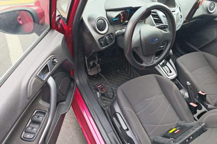 Used Ford Fiesta 2013 Hatchback 1.5L Automatic Fashion Edition