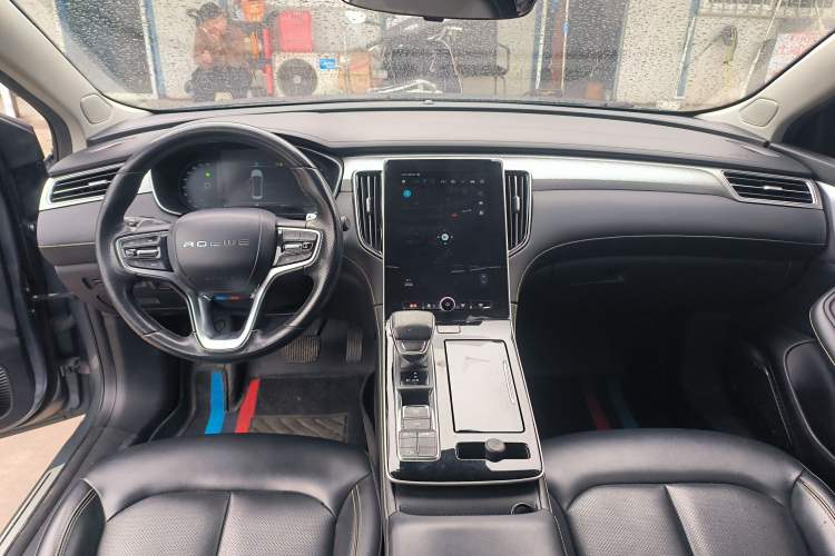 Used Roewe i6 MAX 2020 300TGI Automatic "Swell Cool Smart Drive" Edition